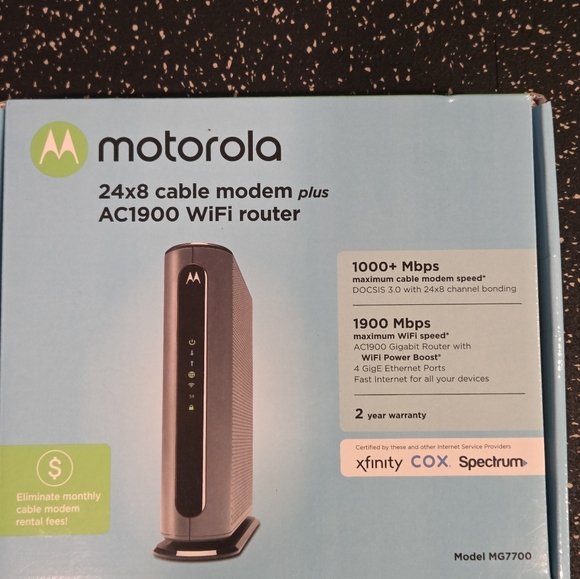 Motorola Blue and Black Cable Modem with AC1900 WiFi Router - Picture 1 of 5